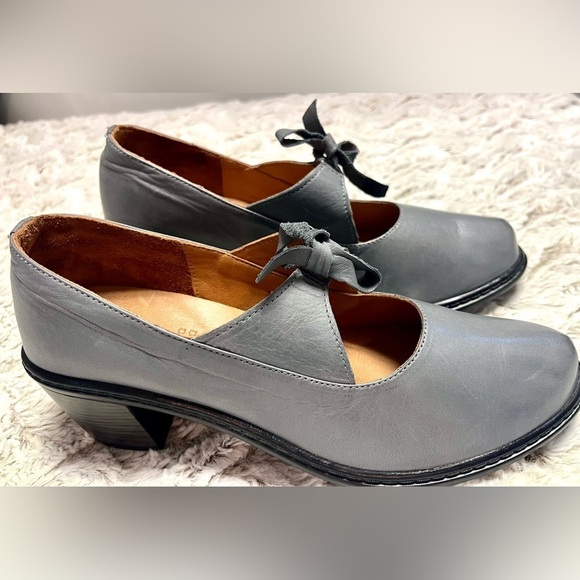 Spring Step Welch Grey Leather Mary Janes Bohemian Timeless Feminine 
Size 10 - Picture 3 of 9